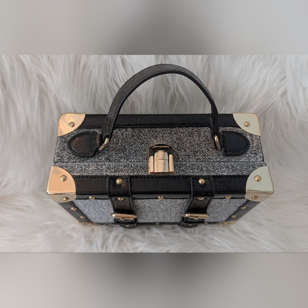 Stylish Black & Gray Trunk-Style Top-Handle Bag - Picture 3 of 16